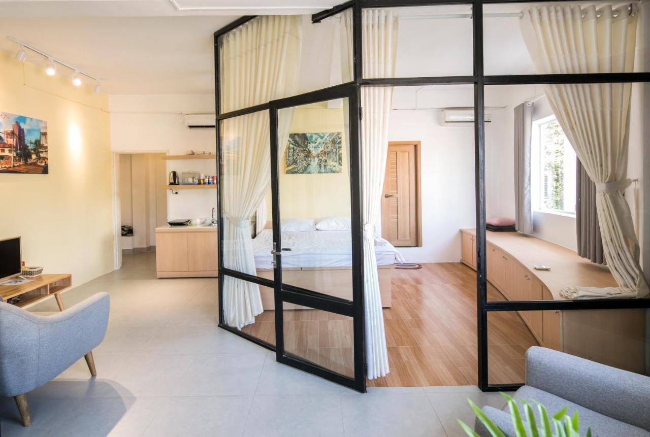 مدينة هوشي منه Scandinavian Apartment With Balcony In Bui Vien المظهر الخارجي الصورة