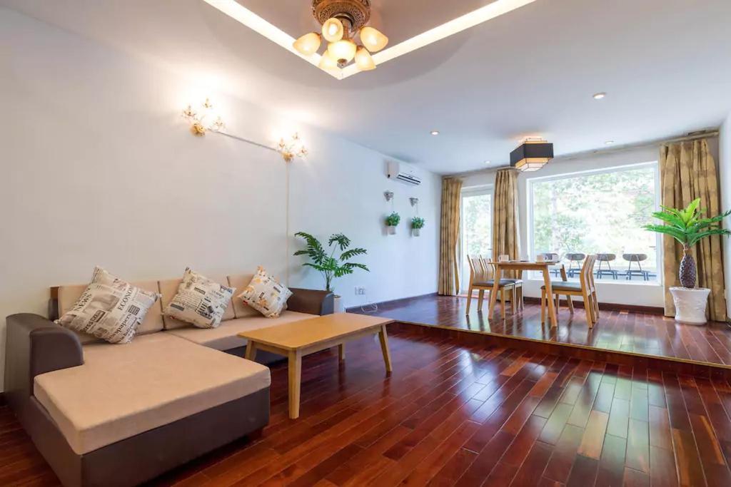 مدينة هوشي منه Scandinavian Apartment With Balcony In Bui Vien المظهر الخارجي الصورة